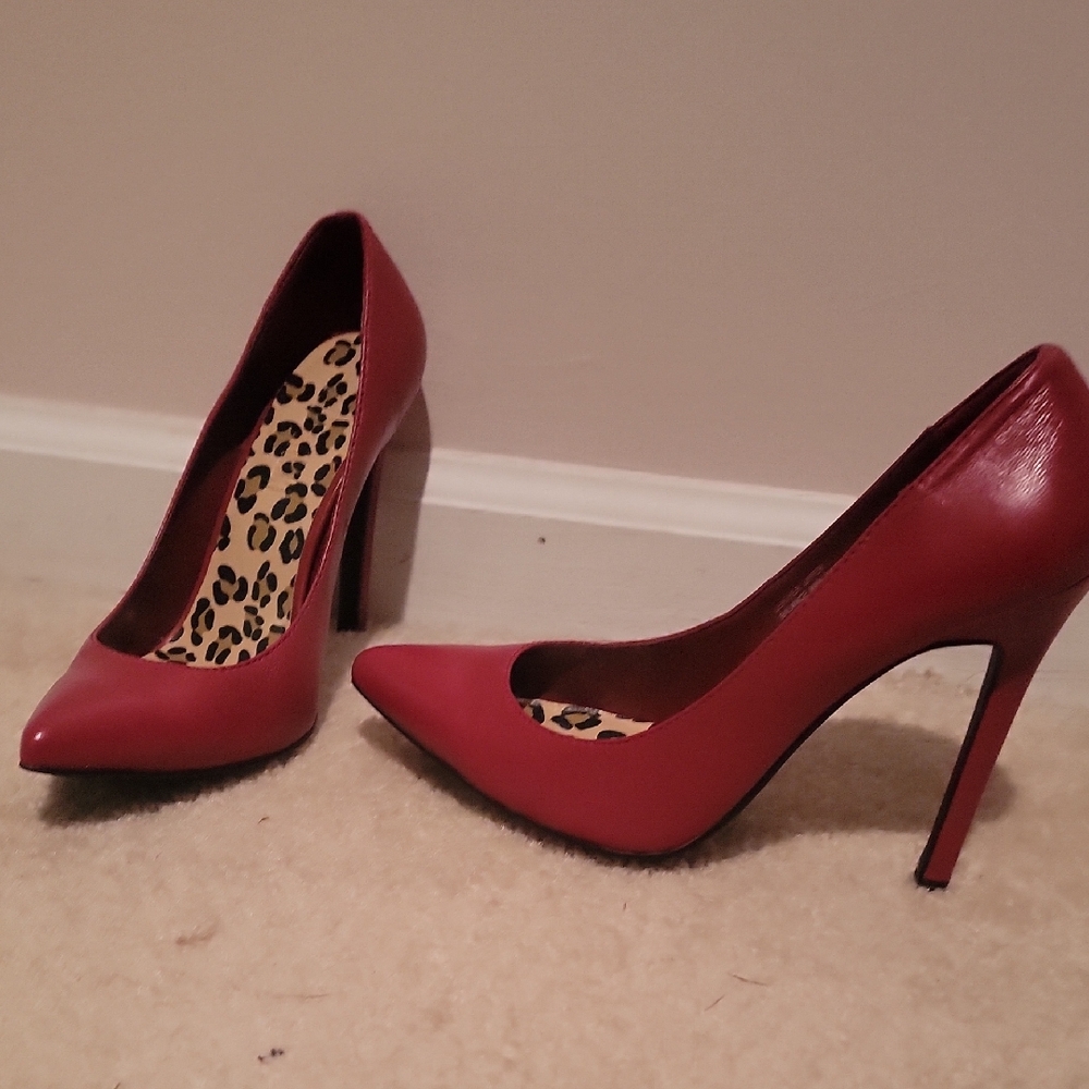 Colin Stuart Bold Red Heels